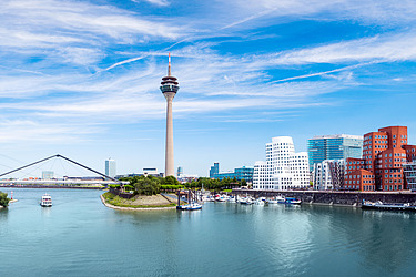 View of the television tower in Düsseldorf, on the right the Gehry buildings